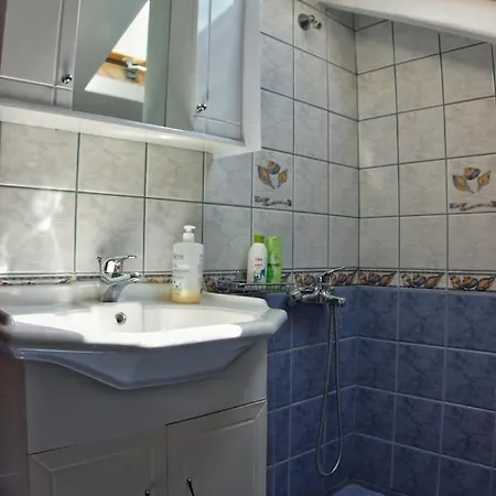 Wooden Sofita House With Unlimited View شقة *