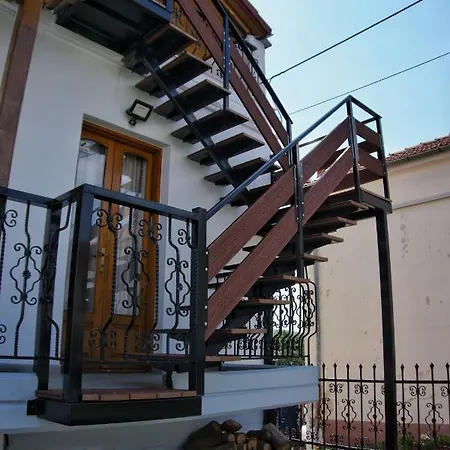 Wooden Sofita House With Unlimited View شقة