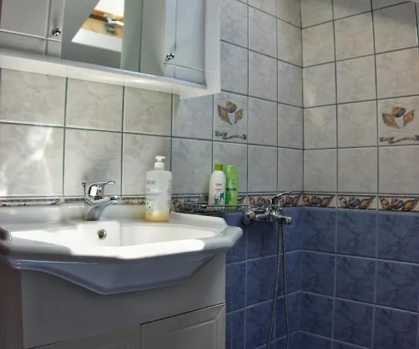 Wooden Sofita House With Unlimited View 公寓 *