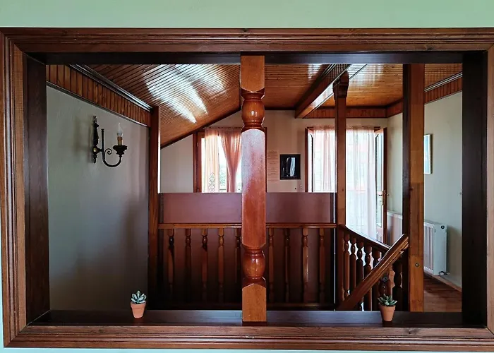 Wooden Sofita House With Unlimited View 公寓 *